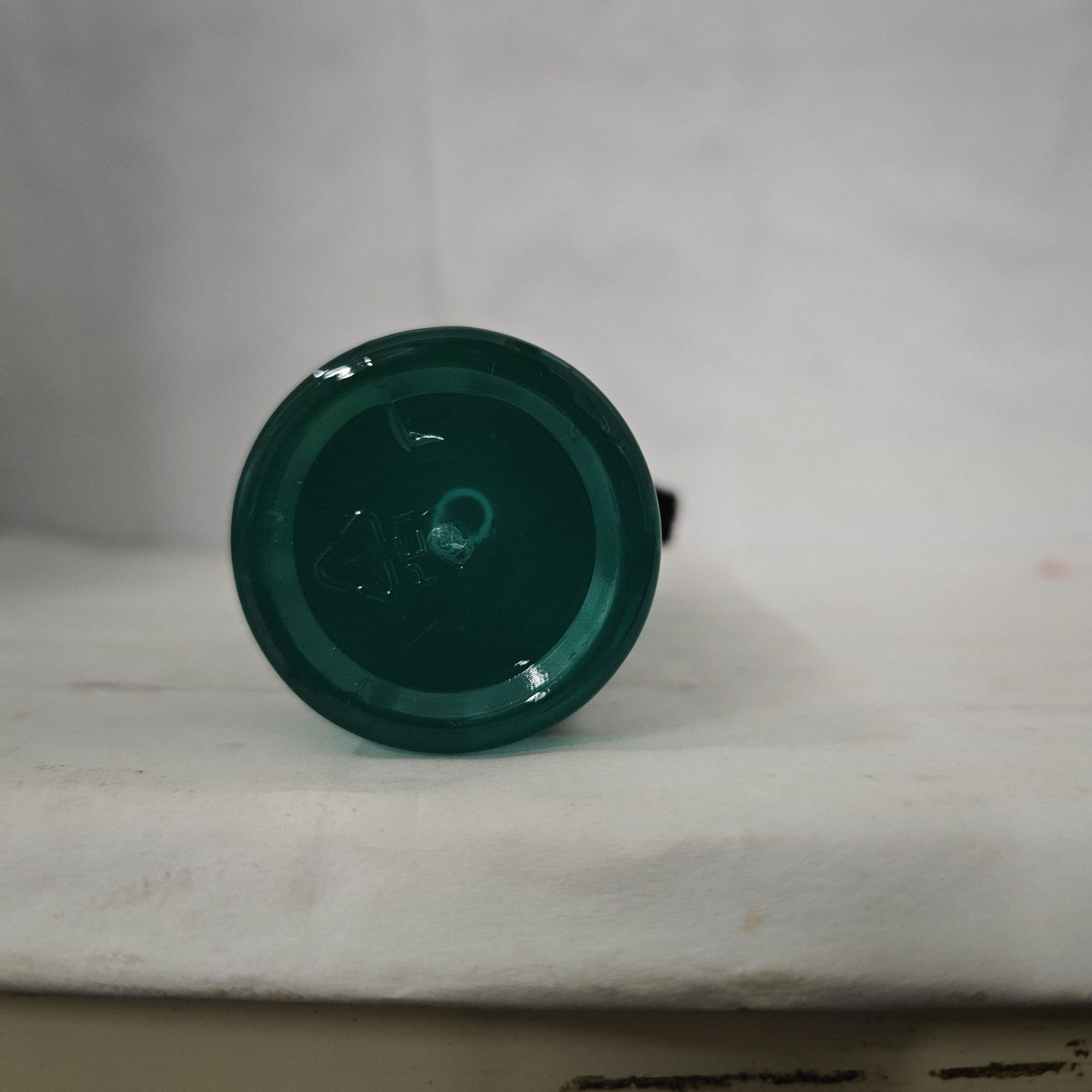 556005561